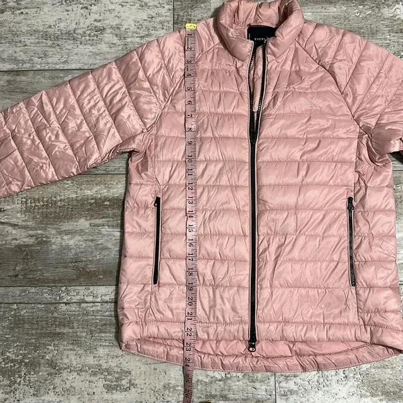 Everlane The Renew Lightweight Puffer Pink Jacket - Picture 12 of 16